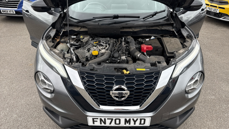 Nissan Juke 1.0 DiG-T N-Connecta 5dr Petrol Hatchback